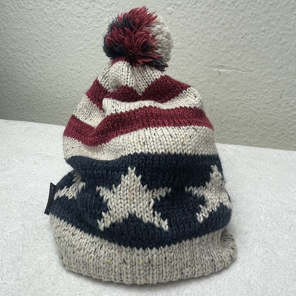 MUK LUKS Beanie W/ Pom Stars & Stripes Made In US Flag Red White Blue Patriotic